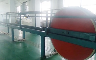 Аккумулятор и верхняя вспомогательная гусеница